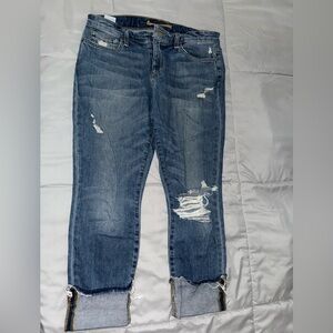 Distressed Cropped Jeans